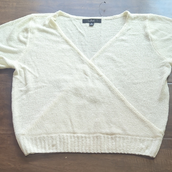 Lulu's Cream V-Neck Sweater Size Medium - Picture 3 of 7